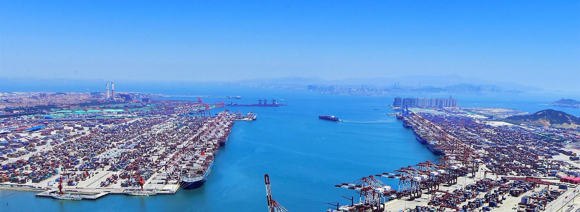 Qingdao Port automated terminal and container operations.